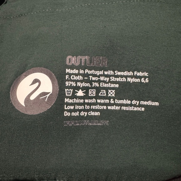 OUTLIER NEW WAY SHORTS. HUNTER GREEN. SIZE 38 - Picture 5 of 5